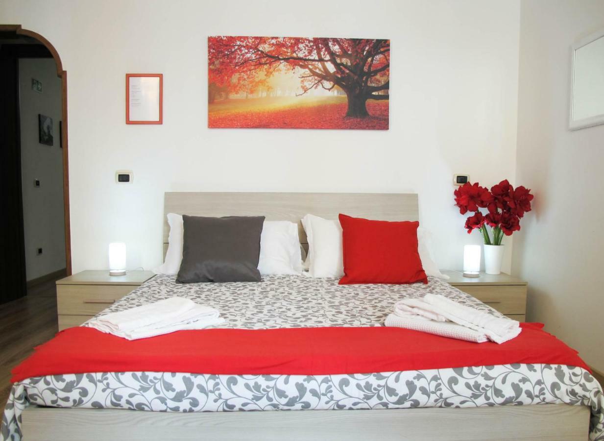 Falco Holiday House Roma Esterno foto