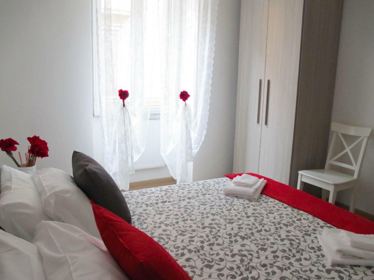 Falco Holiday House Roma Esterno foto